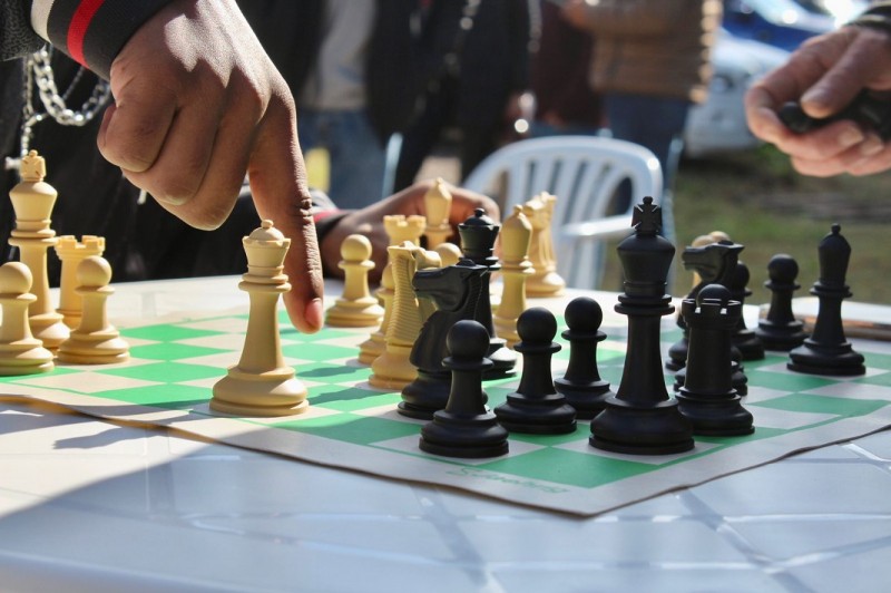 Torneio Municipal de Xadrez movimenta jovens, adultos e idosos neste final  de semana Folha1 - Geral